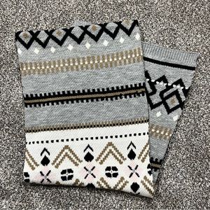 Warm Tribal Print Fashion Scarf